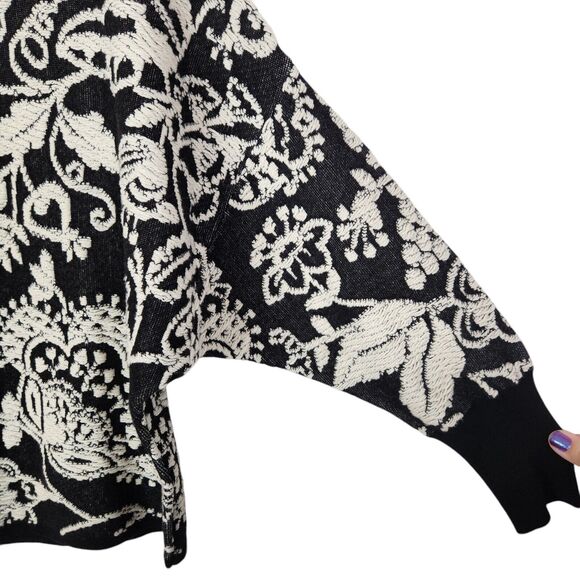 SUNDANCE Sweater Womens XS Black Cream Floral 3D Textured Dolman Sleeve Pullover - Picture 3 of 7